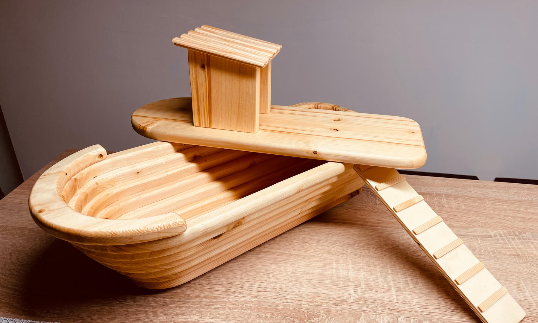 Arche - "offen für Stauraum"