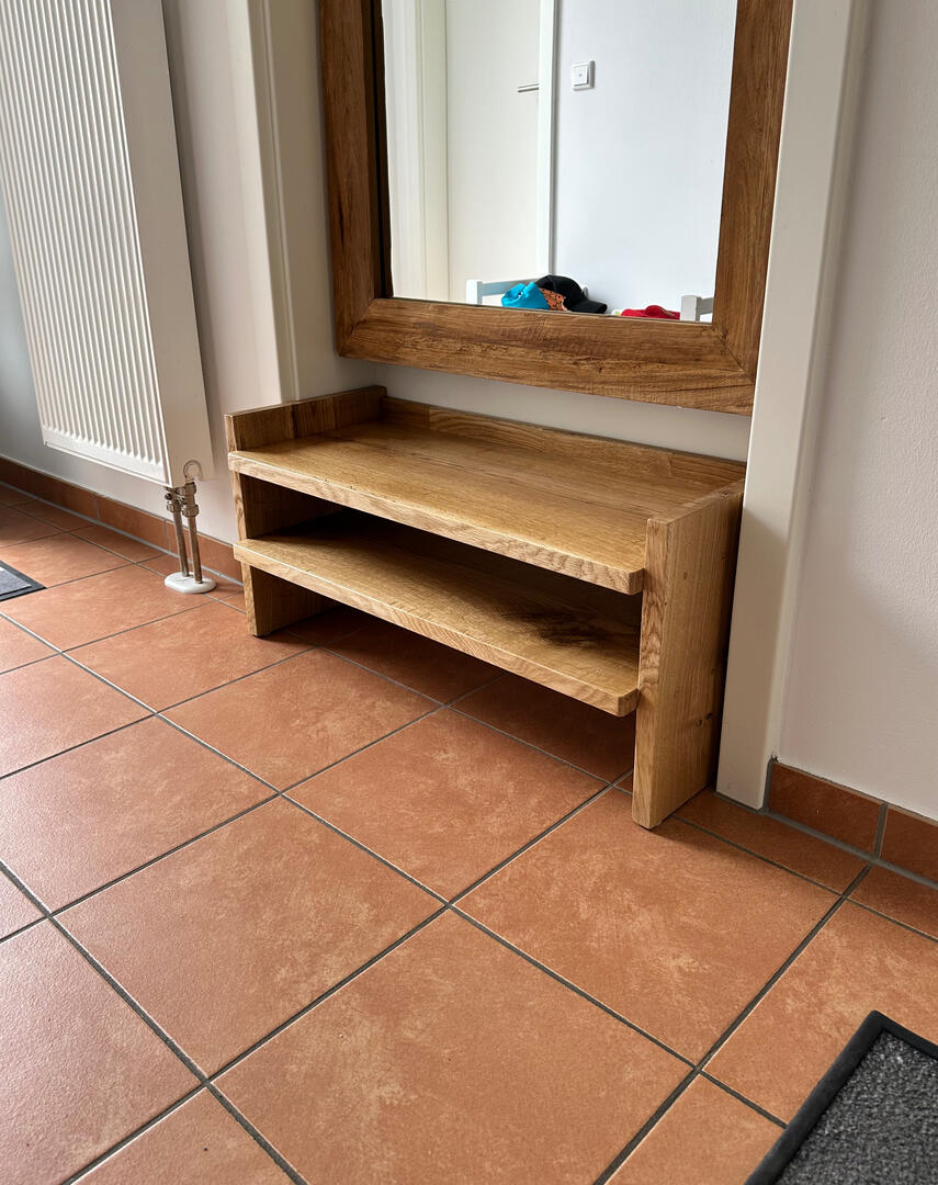 Schuhregal aus Eiche